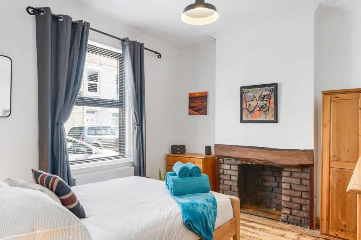 Σπίτι διακοπών Stylish House W Free Parking Nr Exeter Centre Βίλα